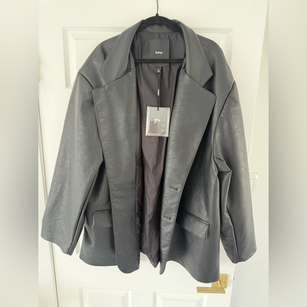 BRAND NEW! Kylie Jenner KHY Oversized Faux Leather Blazer